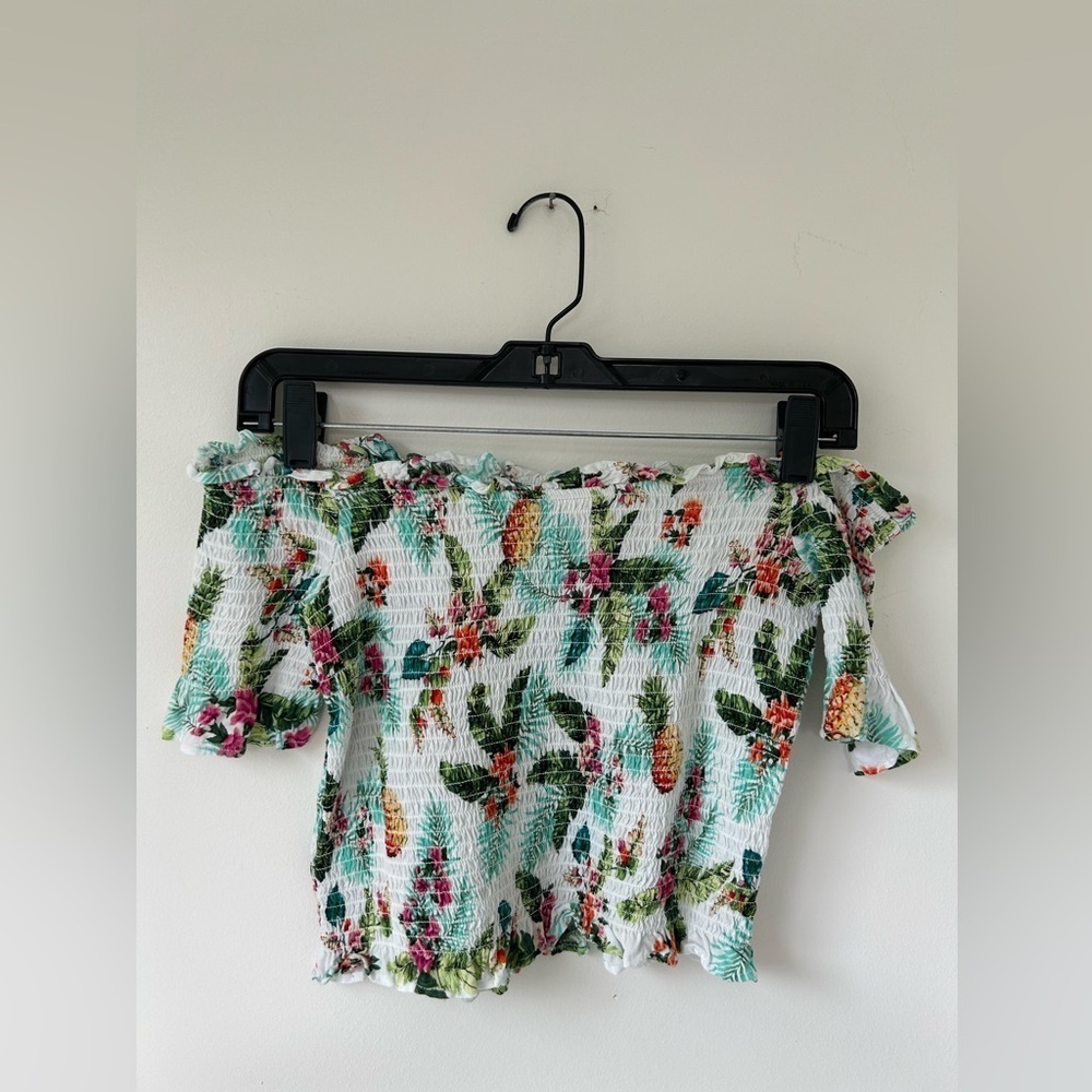 Forever 21 floral top size medium - Picture 3 of 4